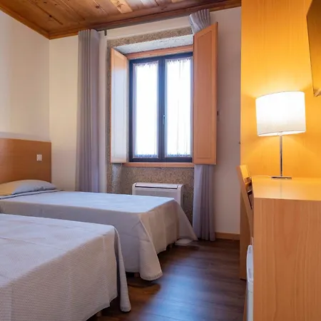 Casa De Fervença Couette-café 4*